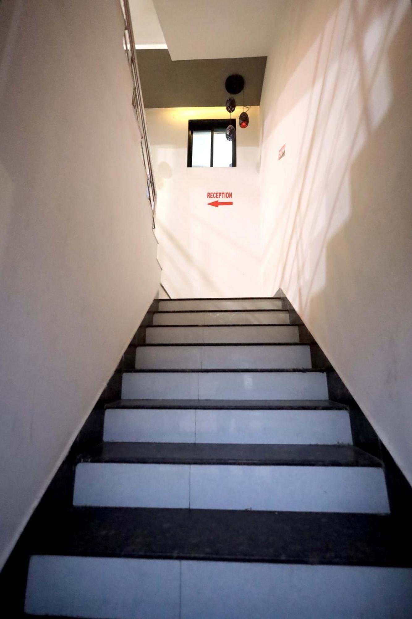 Hotel Season Ahmedabad Esterno foto